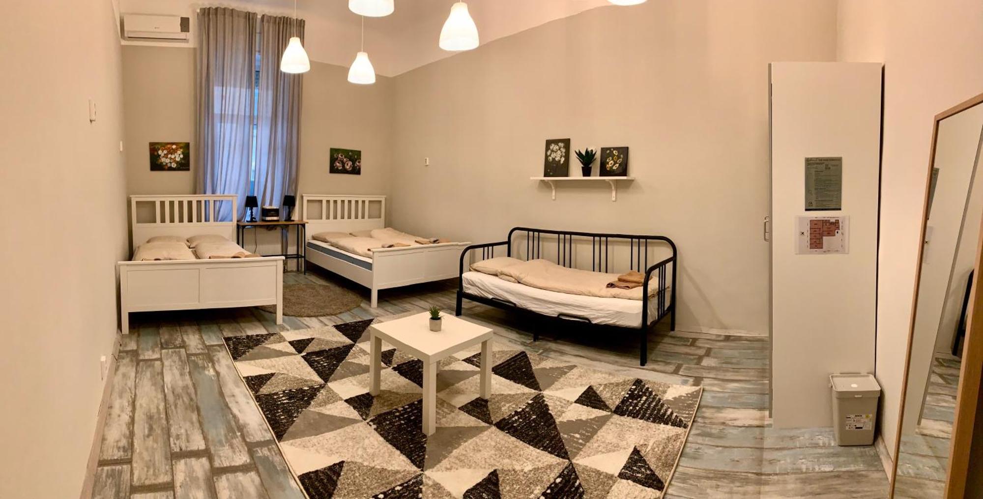 Rooms For Rent In Centre Будапеща Екстериор снимка