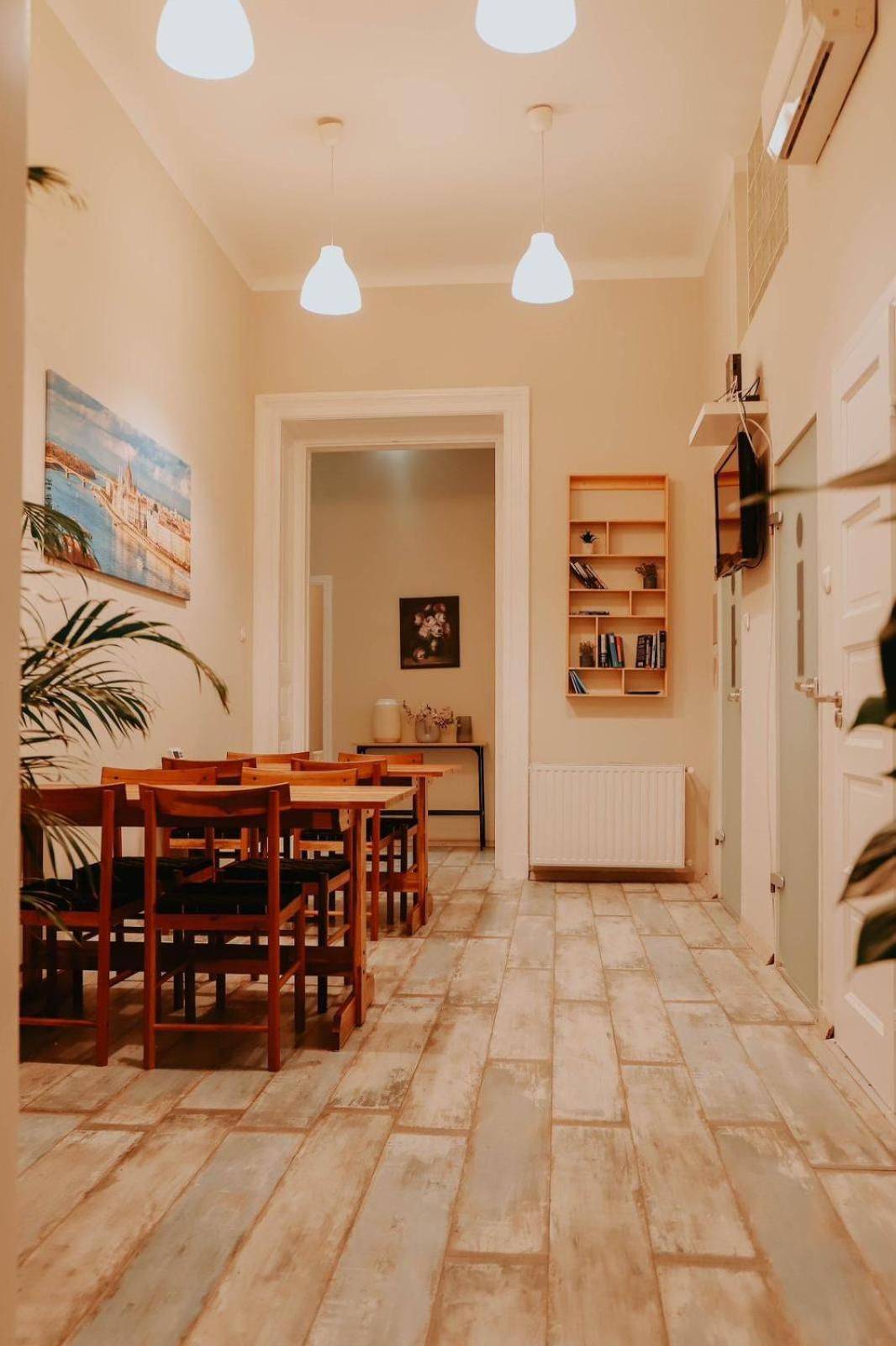Rooms For Rent In Centre Будапеща Екстериор снимка