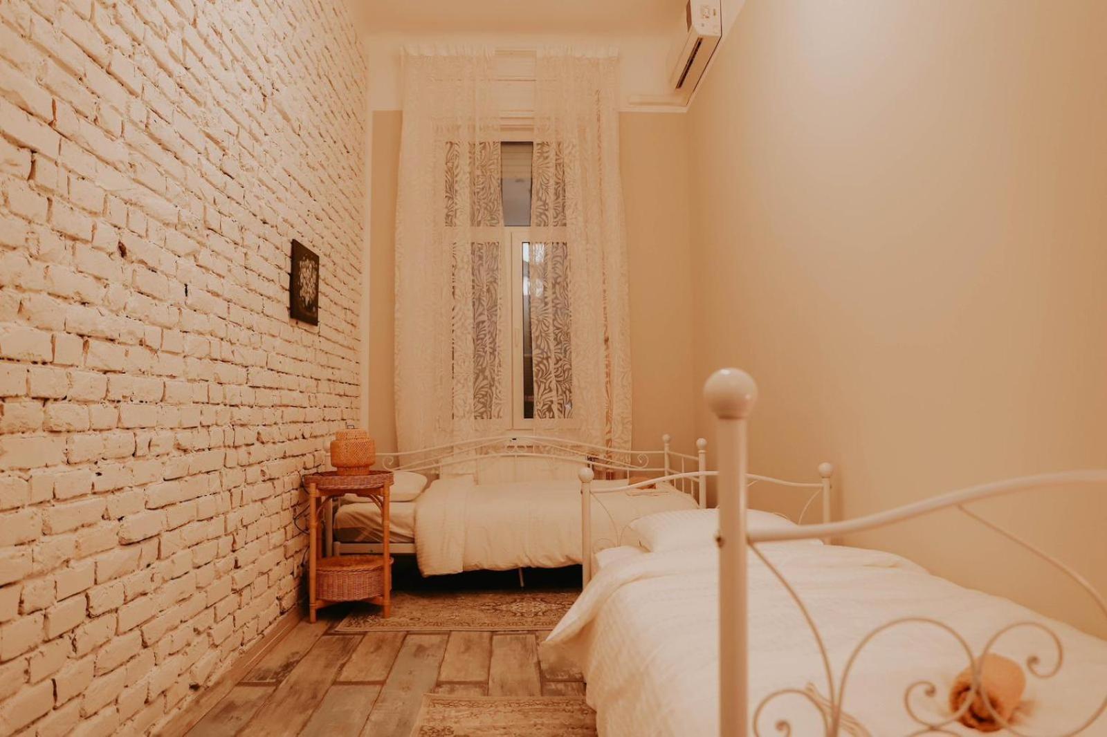 Rooms For Rent In Centre Будапеща Екстериор снимка