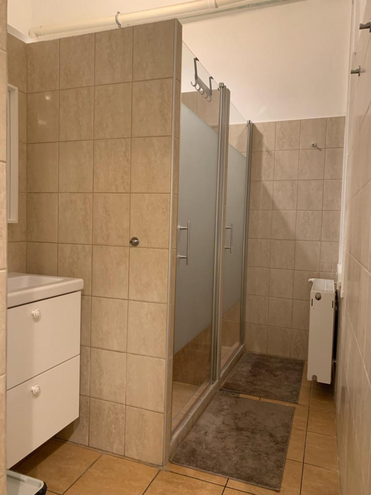 Rooms For Rent In Centre Будапеща Екстериор снимка